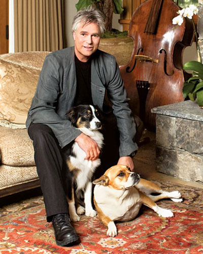 Richard Dean Anderson at home