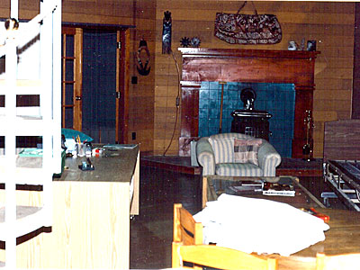 The interior of MacGyver's houseboat on the sound stage